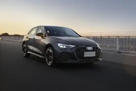 驾质网315：一汽奥迪A3车机黑屏、闪屏、死机，问题难解决图片