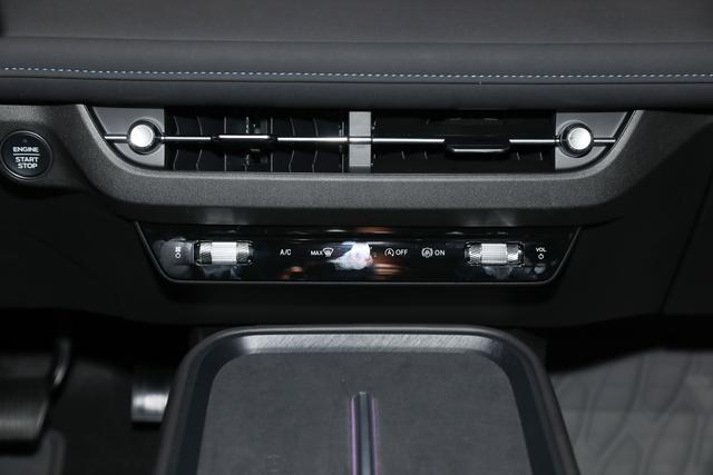 长安福特新款蒙迪欧亮相