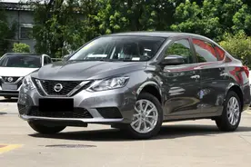 采用1.6T+CVT动力，百公里油耗不到6L，评测轩逸经典版图片