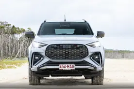 约合人民币33万元，五十铃mu-X牧游侠特别版发布，搭载3.0T+6AT图片