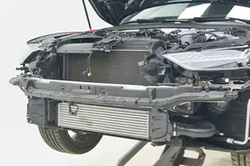 奥迪A7L拆车：几乎满分的防撞梁，几乎剧透般的设计！图片