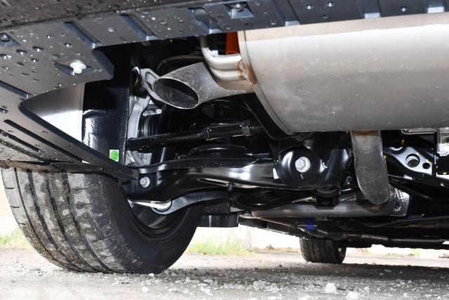 雷克萨斯ES的对手来了！领克10 EM-P上市，能买吗？