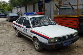 9年前的全新桑塔纳库存车，国4排放标准，销售：8千一辆不包上牌图片