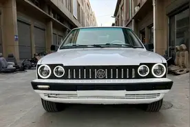 全面升级！经典普通桑塔纳“完成蜕变”，灯组变化明显，时尚帅气图片