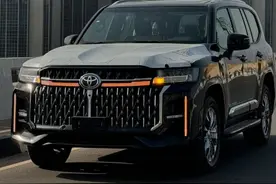 全新一代丰田兰德酷路泽中东特别版亮相 国内或可预订图片