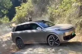 理想安排L9爬成佛坡，李想：为了预防蠢和坏图片