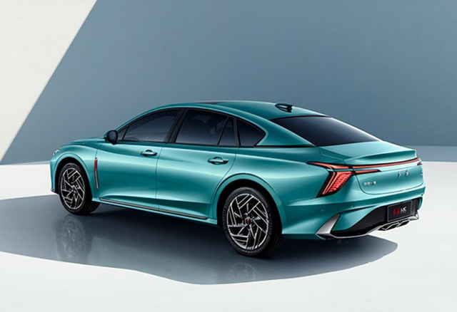 上海车展必看4款轿车！个个颜值高性能强 有一款续航超700km