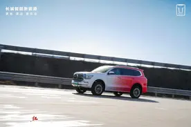 坦克500 Hi4-Z为啥比Hi4-T还贵？能对标方程豹豹8吗？图片