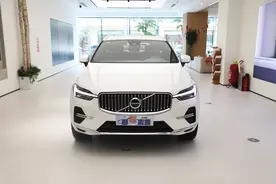 沃尔沃XC60直降14万，入门版裸车价26万，T8插混版性价比如何？图片