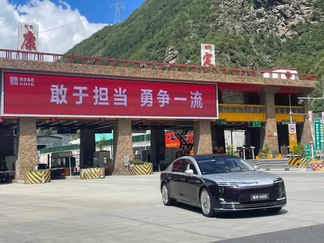 自驾尊界S800珠峰之旅：挑战在路上，风景在前方