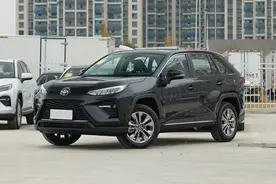 体验2022款威兰达2.0L两驱豪华版，空间大，油耗低，适合家用图片