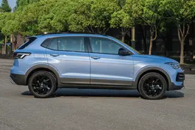 大众开始反击了！从12.59万降到7.99万，感觉国产电车不香了图片