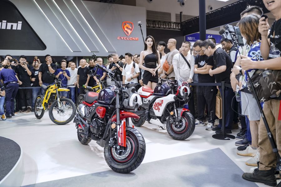 春风XO狒狒遇对手，本届摩博会两款极具可玩性的mini车型8718