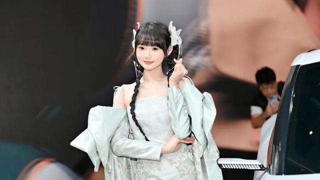 2023上海车展小姐姐大合集！是真男人就坚持到最后一张！
