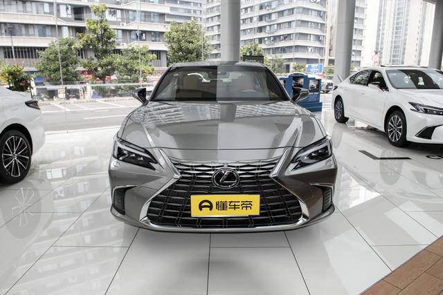 雷克萨斯ES的对手来了！领克10 EM-P上市，能买吗？