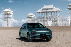 力压同级，比肩保时捷，小鹏G9究竟强在哪里？图片