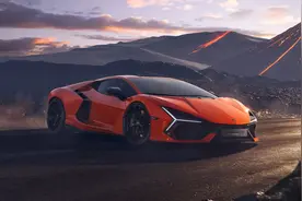 发动机反置，结构极具颠覆性！兰博基尼全新旗舰Revuelto搭载V12自然吸气插混动力系统向传统宣战图片