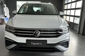 2023款大众途观L到店，外观设计稳重，配置有诚意，1.5T动力足图片