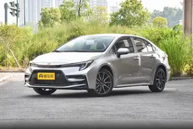 丰田雷凌双擎版都降到了8万多了，空间够用又省油，可以买吗？图片