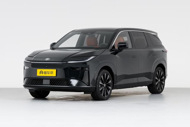 连续两月销量破万，扒开表面看看广汽丰田铂智 3X里边的料