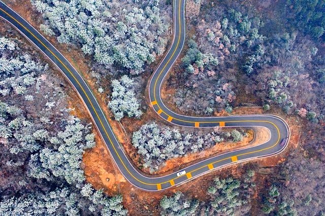解锁安徽马丁公路 秋日限定的山林驾驶盛宴