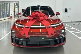 2023款理想L7到店，外观新潮，续航理想，31.98万起好看还不贵图片