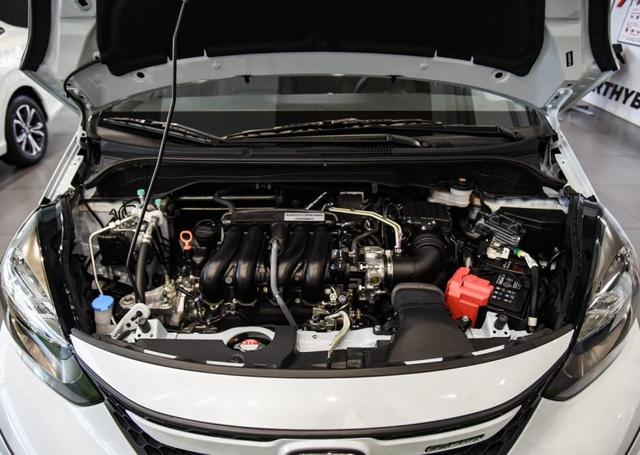 飞度的改装一直很火，包括这官方改装的无限MUGEN版