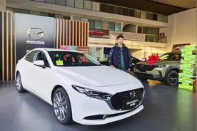 8.99万起，马自达3昂克赛拉翻红靠低价！2.0自吸车型最值得买视频封面