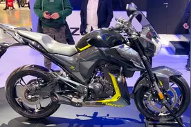 2024款Zontes 125 Z 摩托车展示视频封面
