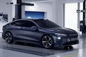 43.666万元起售 蔚来ET7新补贴价格公布，提供电池租用服务图片