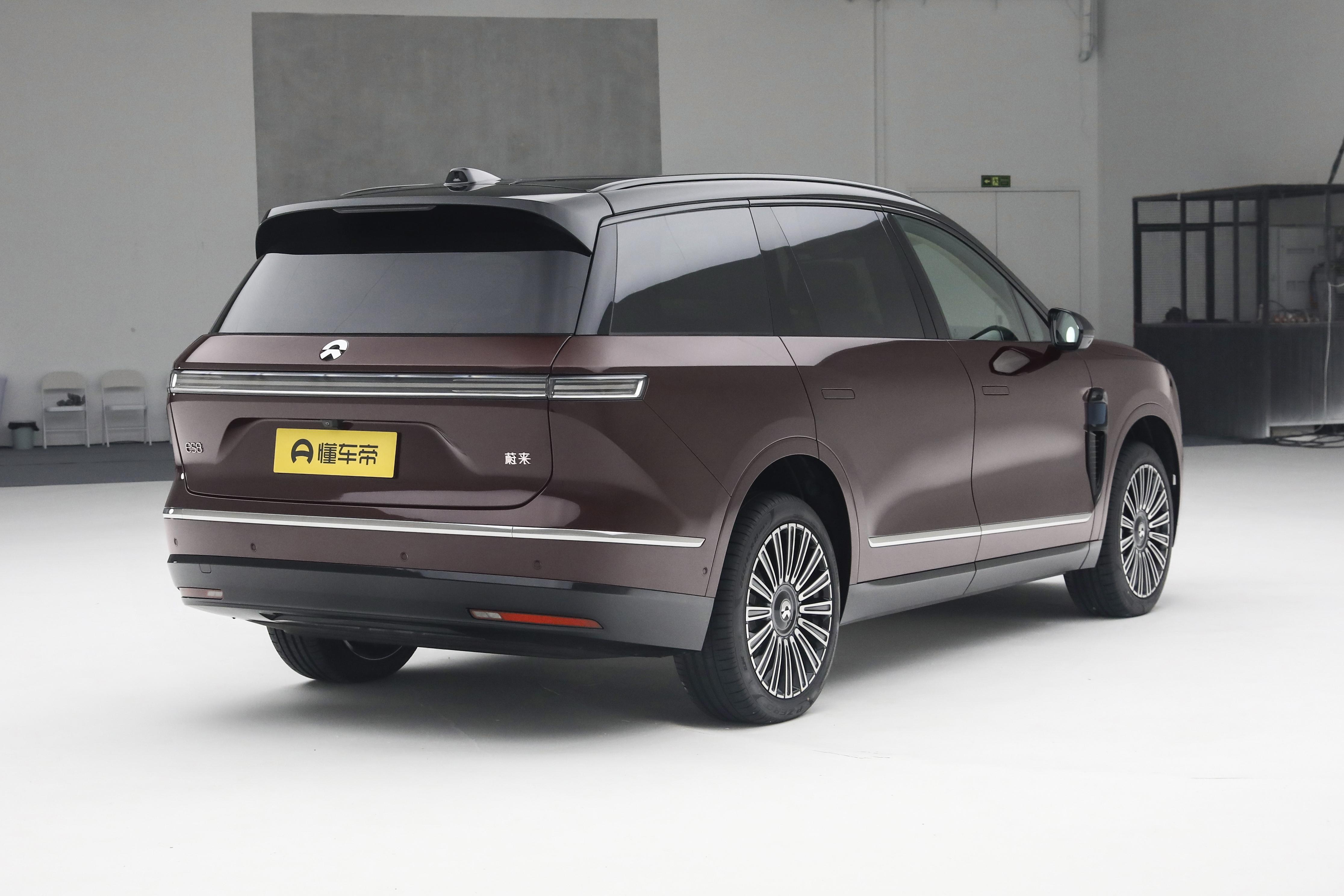 2026款蔚来ES8六座行政签名版_纯电大三排SUV空间布局_蔚来es8