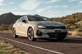 为何销量这么差？新款起亚K5将于9月2日上市，月销量不足200台图片