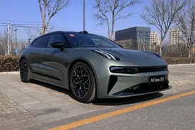 ​试驾全新极氪001，是比小米SU7更好的选择吗？图片