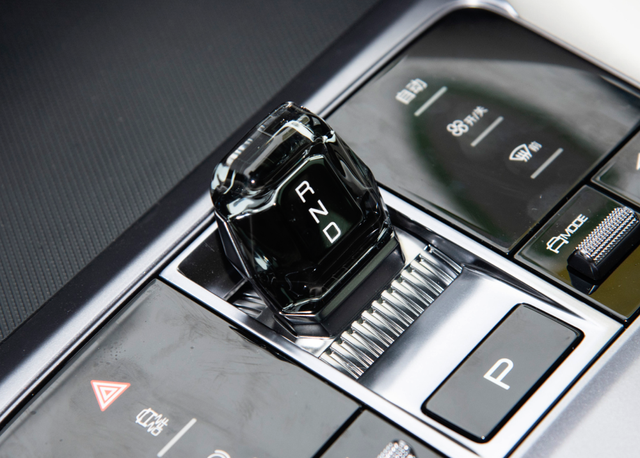 电池组容量增大，四驱版没上，比亚迪宋PLUS冠军版应该怎么选