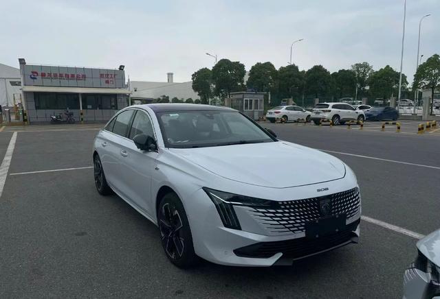 新前脸可以吗？新东风标致508L实车现身，只要价格到位应该不愁卖