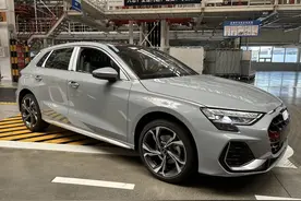 新款奥迪A3L两厢版现身，换装“新脸”，外观更帅气，搭1.5T动力图片