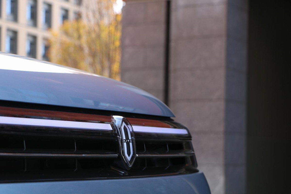 问界_问界M7增程版评测_问界M7销量分析