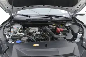 三菱欧蓝德：令人摸不着头脑，就不让你好好开！图片