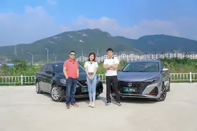 《换车大作战》 长安逸动PLUS对比日产轩逸经典图片