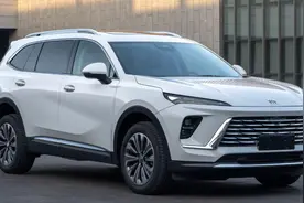 新款别克昂科威PLUS申报图曝光，换装全新家族化前脸图片