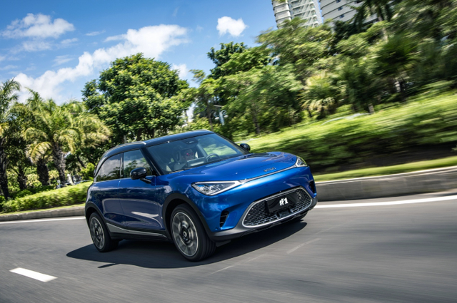 堪称A级SUV“性能天花板”，极氪X正式发布，定价20万能火吗？