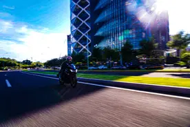 “性价比”这三个字就是川崎Ninja 400的忍道图片