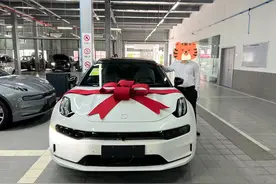 作为一名特斯拉的车主，我竟然又购买了极氪001图片