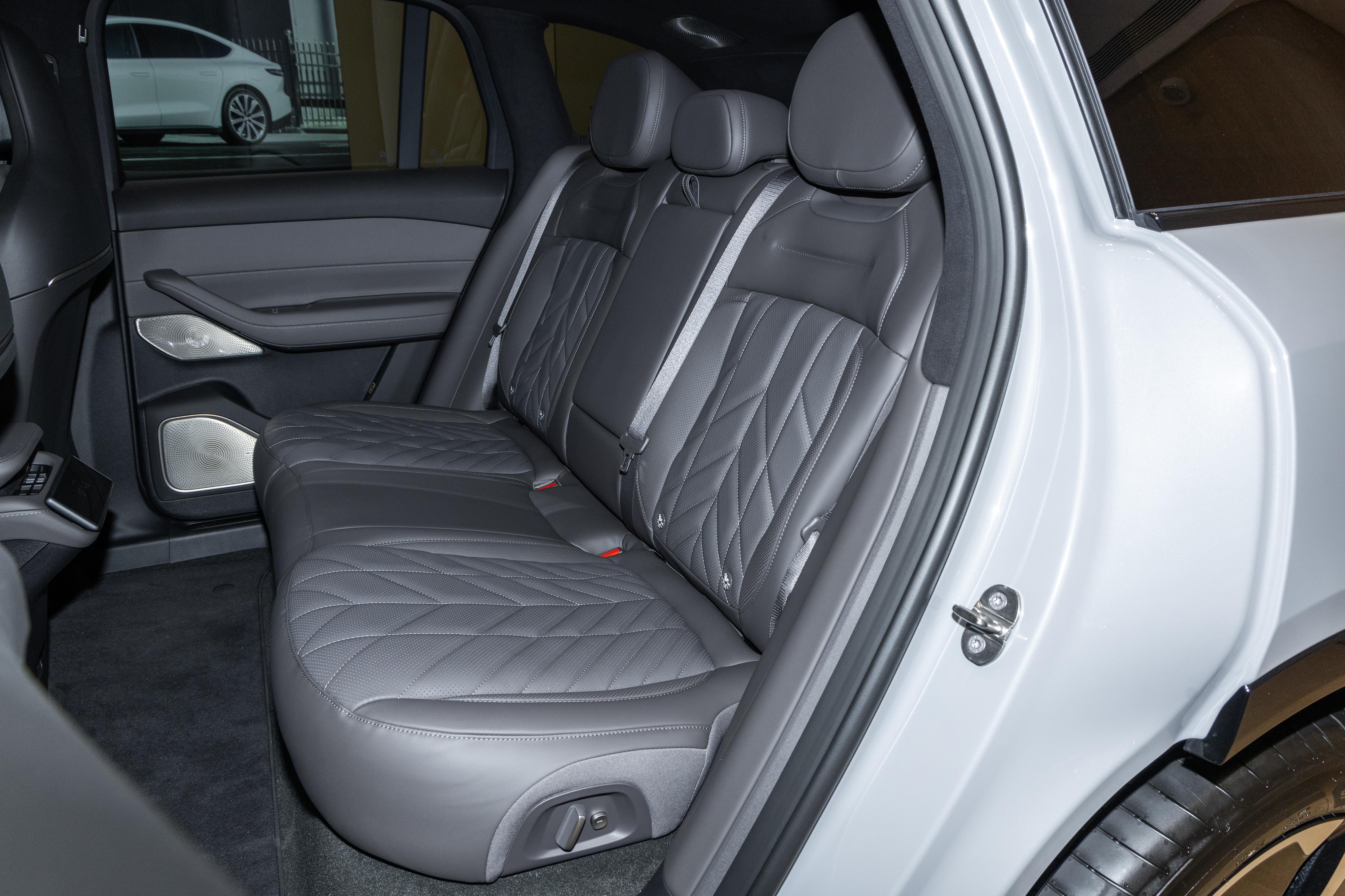 蔚来_蔚来ES6 2025款 豪华感 智能科技 安全性能