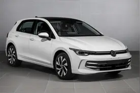 新车 | 全新1.5T动力/外观调整 曝新款大众高尔夫实车 现款14.98万起图片