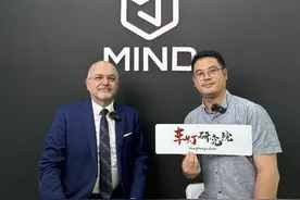 曼德光电总经理Hossein NAFARI专访丨车灯行业的当下与未来（二）图片
