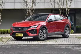 定位B级跨界车，全系1.6T+爱信8AT，14.57万起，标致408X了解下？图片