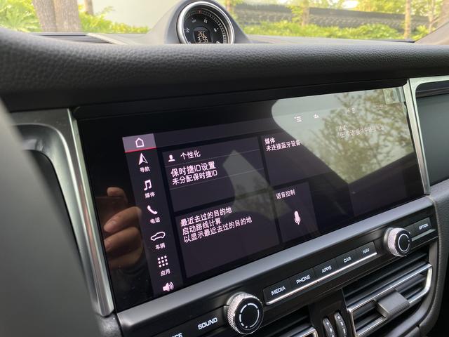 2020款 迈阿密蓝 保时捷 Macan 2.0T