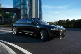 享界S9对比腾势Z9GT，谁才是中国轿车最高水准？图片