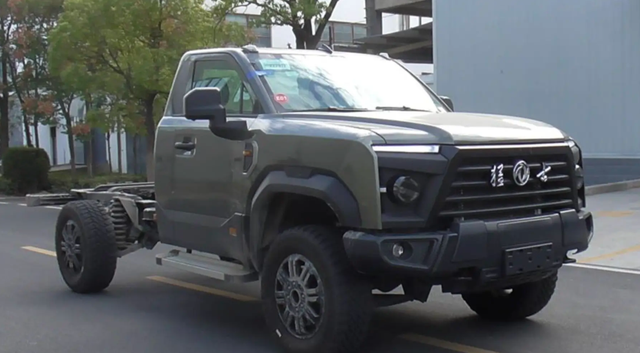 东风猛士M20曝光，外观霸气超大G，6.7L排量成新一代越野利器